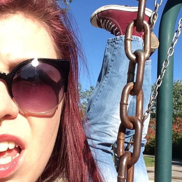 Meet your Posher, Kristen - Picture 1 of 1